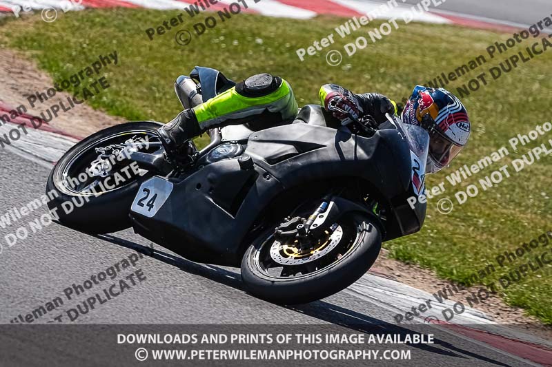donington no limits trackday;donington park photographs;donington trackday photographs;no limits trackdays;peter wileman photography;trackday digital images;trackday photos